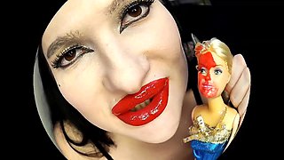 Big Red Lips Giantess