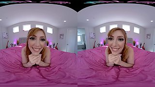 Lauren Loves Anal - VRAllure