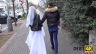 Claudia Macc - Un Grosso Debito E Il Motivo Per Cui Ragazza Viene Scopata In Presenza Dello Sposo 10 Min