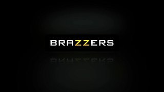 Cock Easy Cooking With Sindy With Johnny Sins, Sindy - Brazzers
