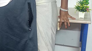 Malayali Aunty Fucking on Office Table with Her Manager
