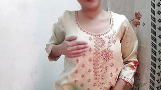 Teen age school girl ko paise dekar jabar dasti pela