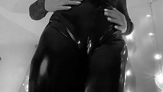 Big pussy and ass trought a latex pants: Big Ass, Solo  Fetish Porn
