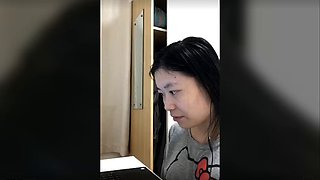Chinese exhibitionist streamer girl masturbates, orgasms