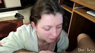 Milaya Shkolnica Horosho Soset Chlen I Poluchaet Mnogo Sperm Na Lico