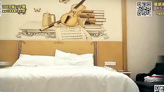 Amateur teen has some hardcore fun