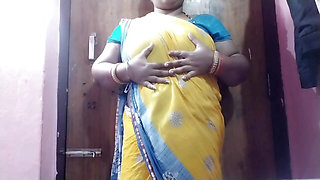 Sex in video call with my indian hot aunty