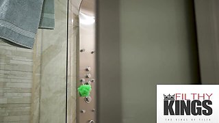 Junoesque Leo Valentino's brunette smut