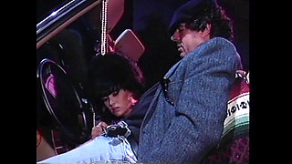 Outdoor Sex in the Car, Cop Arrives