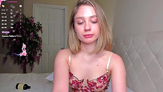 Cute teen girl hot solo video