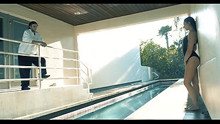 Pussy licking pussy fucking big dick sucking in the swimming pool