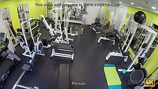 Hunt4k. allenerò molto la tua fidanzata!