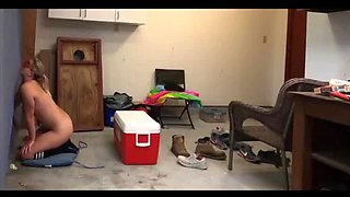 Hot Blonde MILF ScarlettRavenXO Takes Off Condom at Gloryhole for Stranger