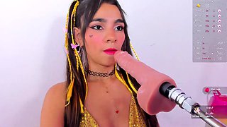 Natural brunette solo toying