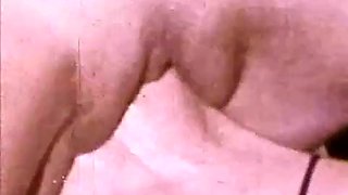 Linda Lovelace 8mm Loop - Open pussy, insert foot