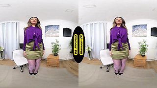 Sophie B - Glamour-VR
