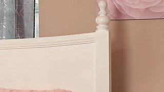 Sexy Stepdaughter Penelope Kay Fucks Stepdad's Thick Dick to Practice Kamasutra