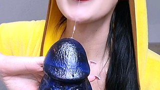 Big boobs milf masturbates with her dildo
