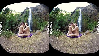 Endza & Sierra Lesbian Camping & Cumming
