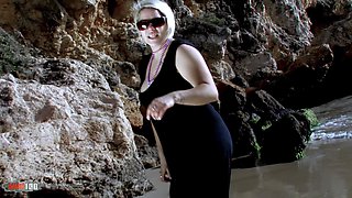 Dulce Canela: La Plump Blonde Dulce Canela Stripping by the Sea