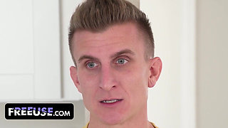 Pie and Pussy: Oliver's No Nut November Ends with Crystal's Steamy Stepdaughter Service