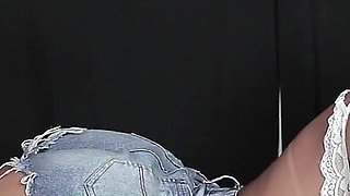 Sexy Julia Show Feet and Perfect Soles!