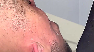 Tattooed Pussy Girl Squirts Into His Mouth for a Three Times