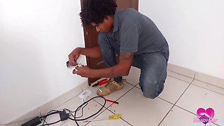 Paguei O Eletricista Com O Cu E Me Molhei Toda - 100% Anal - Squirting In Anal Sex With Bbc Electrician 10 Min - Mandy May Xtuber