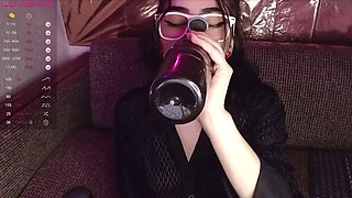 Hard Orgasm Squirt: Big Ass, Brunette  Masturbation Porn