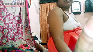 Wild desi mom stepsr son sex video, full of passion and Hindi moans!