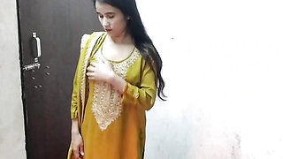 School girl ko paise dekar jabar dasti pela