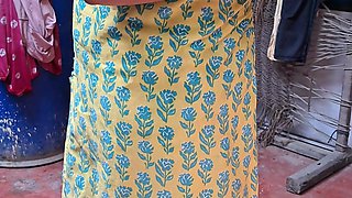 Hot Indian Wife Bath Video Indian Sexy Bhabhi Bathing