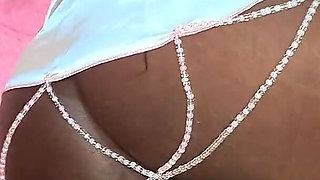 My Sister-in-law Likes to Seduce with a Little Lingerie and Empties My Balls