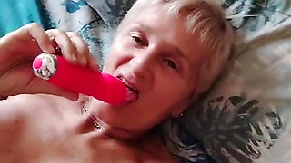 Lory masturbates with a vibrator