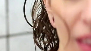 Slime Pool Play & Squirting