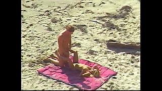 Outdoor Vintage Fuck on the Beach for a Blonde