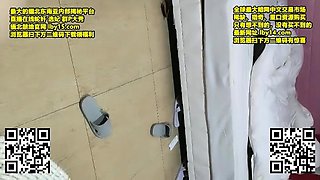 Amateur Hidden Cam Fuck On Couch