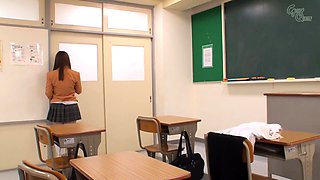 Asian college chick enjoy her toys masturbation