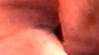 Gangbanged Deutsche Frau, die von Cuckold geteilt wurde