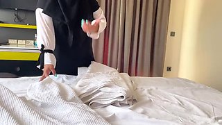 Hijab Maid Lux Eva Gets Pussy Creampie By Client While Cleaning Hotel Room - Amateur Homemade 4K