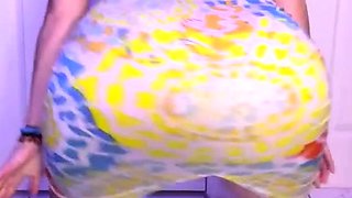 Webcam fun mature brunette with toys cum on cam