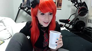 Close up MILF masturbation