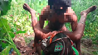 Bengali Landlord Mistress Ko Apne Khet Me Boudi Ki Hard Chudai Kiya.jija Ji Ne Apne Jaage Sali Ke Saath Jungle Me Mangal Kiya.hindi Viral Sexy