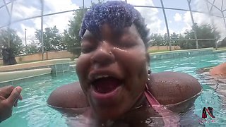 Underwater Blowjob Threesome