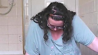 Goddess Bathroom Belly Play