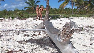 Lovely Regina on the Beach Taking a Lovers Hard Meat inside of Her - Private Porn Sex Videos