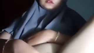 Hijab Masturbation When Husband Leaves for Out of Town