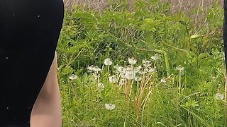560 Stranger's Cum on the Ass of a Sports Girl in Leggings! This Is Great)