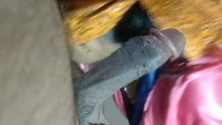 A Sales Girl in Kochi Sucks Her Boyfriend's Cock in Her Mouth