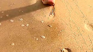 Amateur Foot Fetish Girlfriend Sucks and gives a Footjob